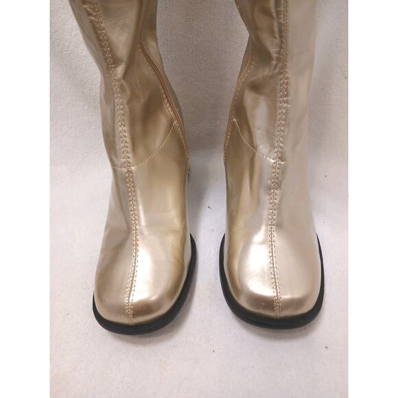 Gold GOGO Boots Wide Calves Sz 8 Block Heels Zipper Round Toe Rain Barbiecore